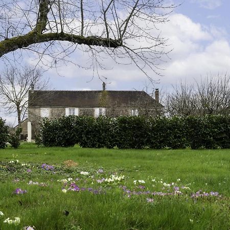לינה וארוחת בוקר Montigny-la-Resle Chambre D'Hotes Le Val Du Chapelain מראה חיצוני תמונה