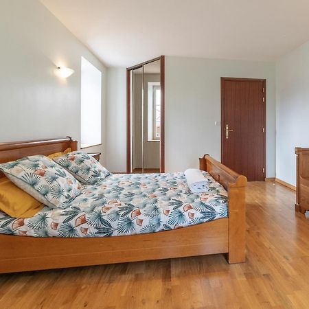 לינה וארוחת בוקר Montigny-la-Resle Chambre D'Hotes Le Val Du Chapelain מראה חיצוני תמונה