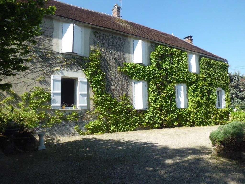 לינה וארוחת בוקר Montigny-la-Resle Chambre D'Hotes Le Val Du Chapelain מראה חיצוני תמונה