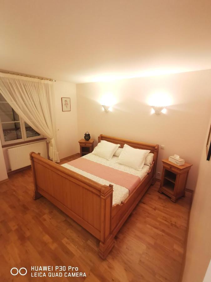 לינה וארוחת בוקר Montigny-la-Resle Chambre D'Hotes Le Val Du Chapelain מראה חיצוני תמונה