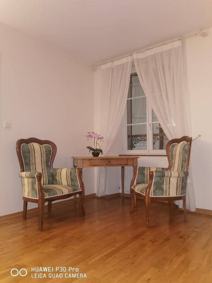 לינה וארוחת בוקר Montigny-la-Resle Chambre D'Hotes Le Val Du Chapelain מראה חיצוני תמונה