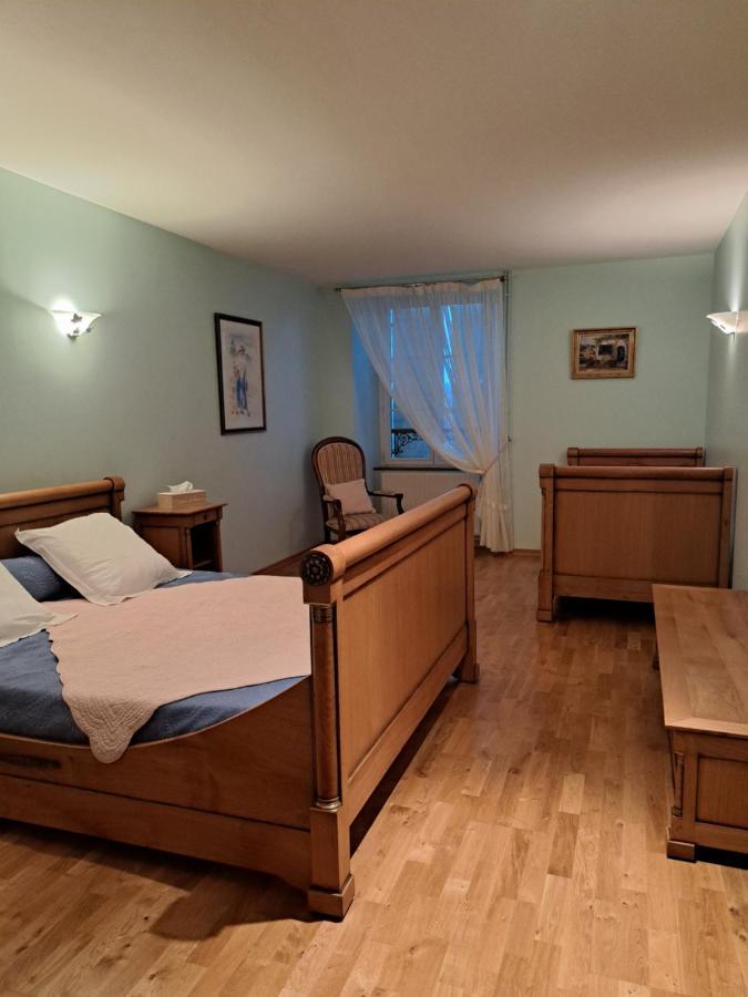 לינה וארוחת בוקר Montigny-la-Resle Chambre D'Hotes Le Val Du Chapelain מראה חיצוני תמונה