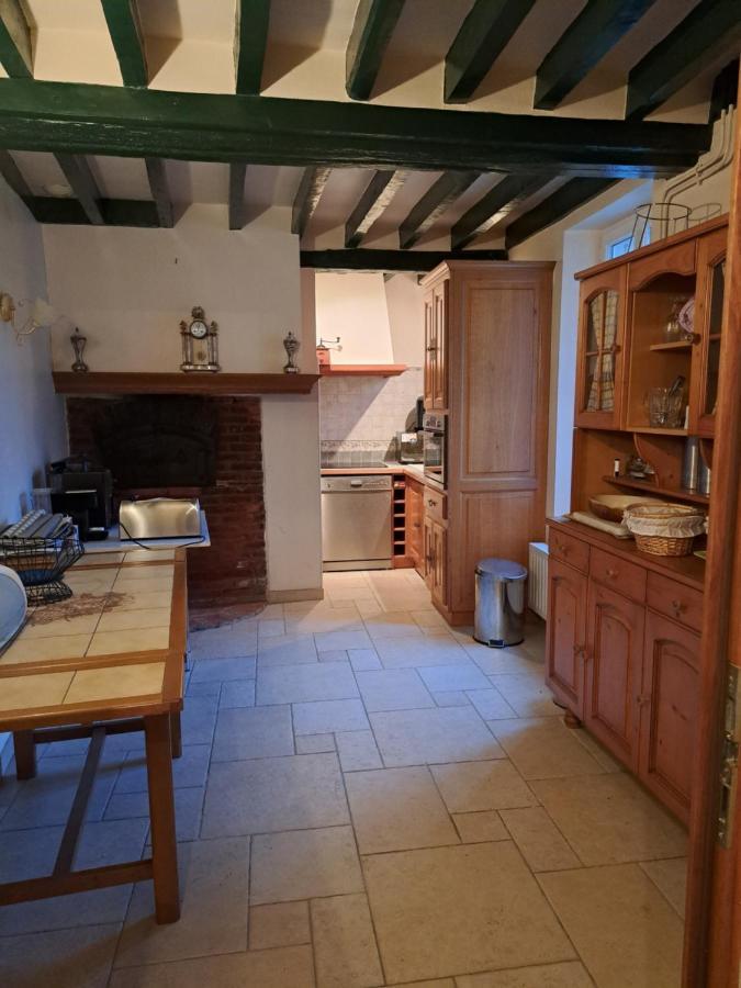 לינה וארוחת בוקר Montigny-la-Resle Chambre D'Hotes Le Val Du Chapelain מראה חיצוני תמונה
