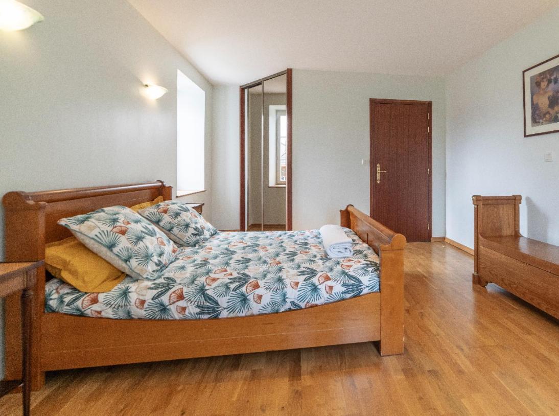 לינה וארוחת בוקר Montigny-la-Resle Chambre D'Hotes Le Val Du Chapelain חדר תמונה