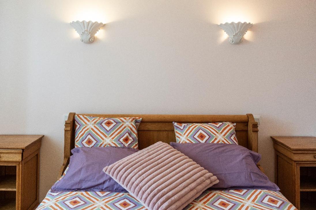 לינה וארוחת בוקר Montigny-la-Resle Chambre D'Hotes Le Val Du Chapelain מראה חיצוני תמונה