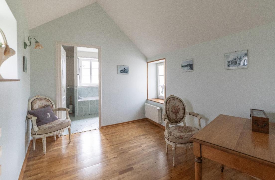 לינה וארוחת בוקר Montigny-la-Resle Chambre D'Hotes Le Val Du Chapelain חדר תמונה