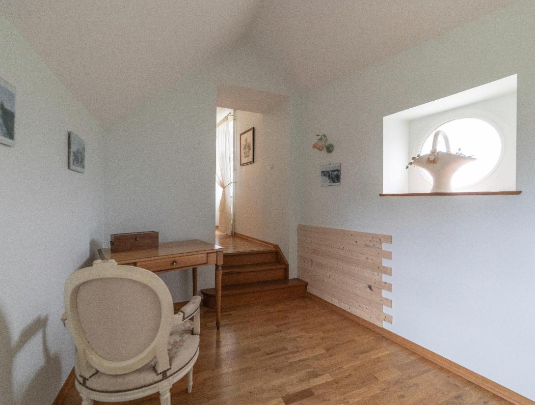 לינה וארוחת בוקר Montigny-la-Resle Chambre D'Hotes Le Val Du Chapelain חדר תמונה